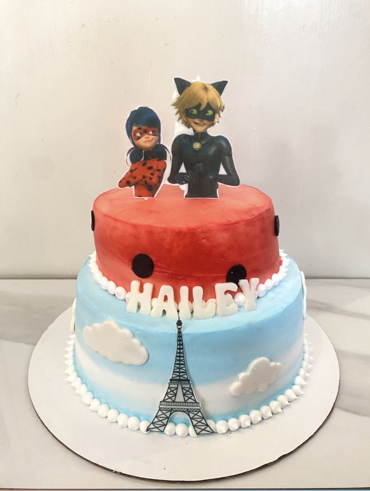 Custom cake 2