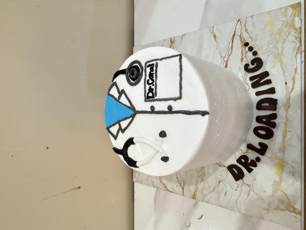 Custom cake 30