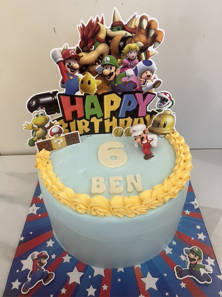 Custom cake 4