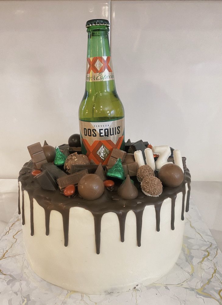 Custom cake 40