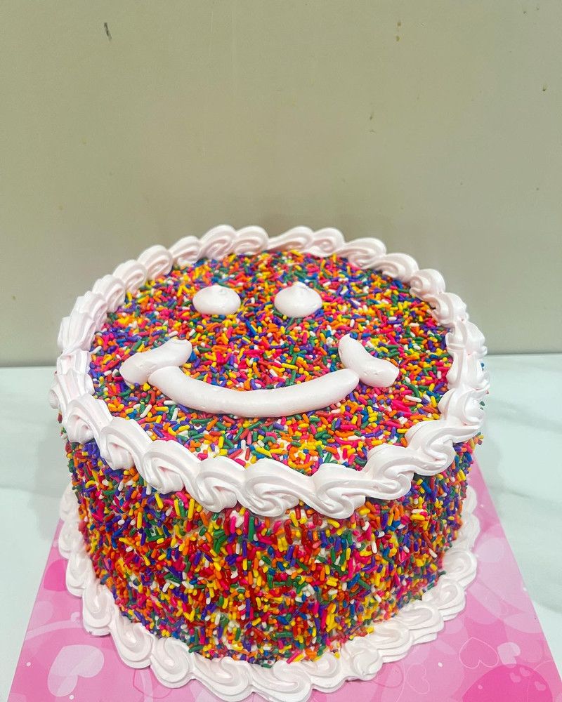 Custom cake 43