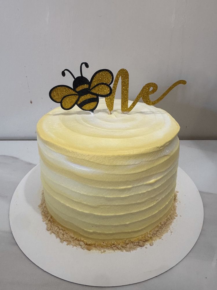 Custom cake 44