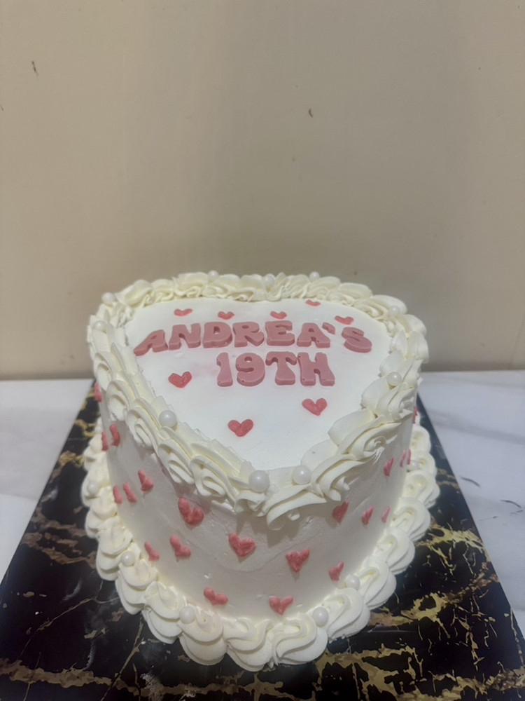 Custom cake 5